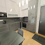 Holesovice Retreat, Balcony, Air-con And Secure Parking 公寓