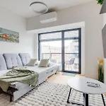 Holesovice Retreat, Balcony, Air-con And Secure Parking 公寓 *