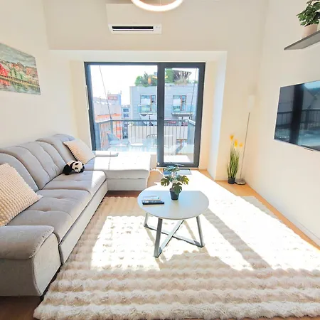 Center Comfort Apartment, Balcony, Parking! Prague