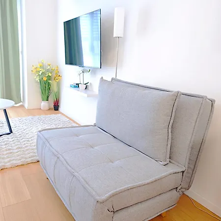 Holesovice Retreat, Balcony, Air-con And Secure Parking * Prag