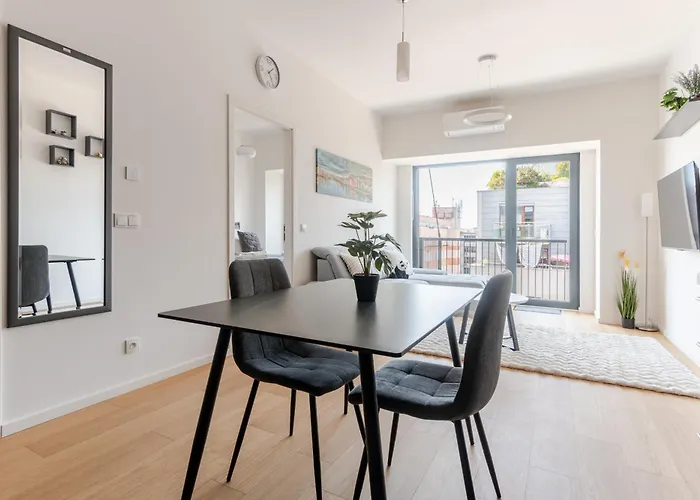 Holesovice Retreat, Balcony, Air-con And Secure Parking Apartment Prag