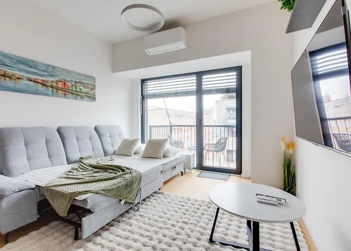 Holesovice Retreat, Balcony, Air-con And Secure Parking Apartment *
